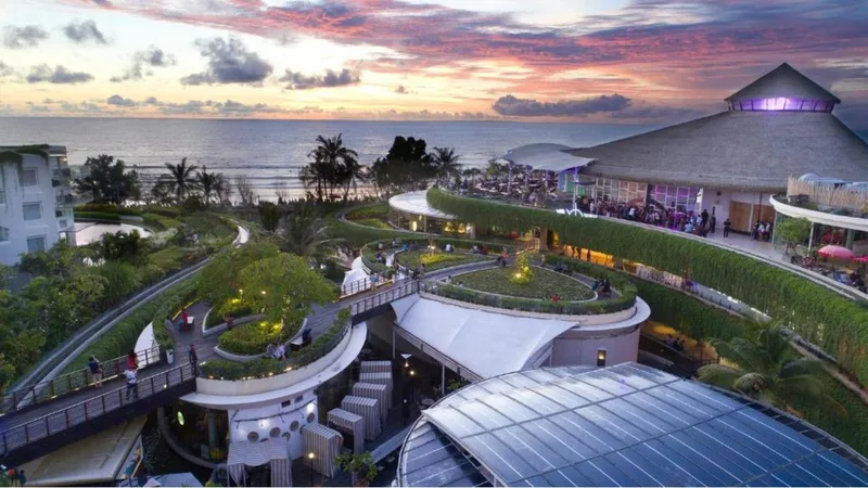 YELLO Kuta Beachwalk