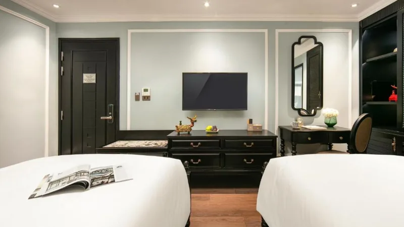 best hotels in Old Quarter