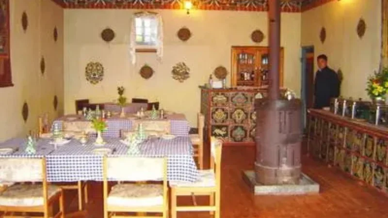 best hotels in Trongsa