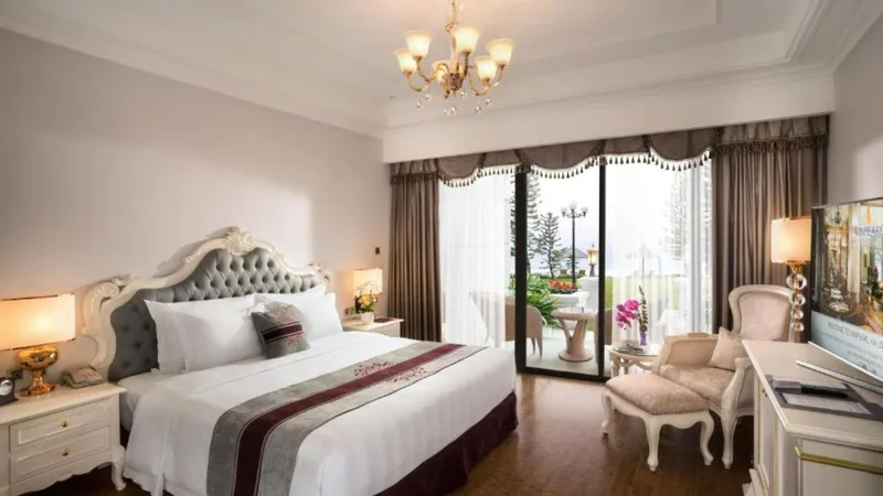 Best Luxury Hotels in Ha Long Bay,Best Luxury Hotels in HaLong Bay,luxury hotel in Halong Bay