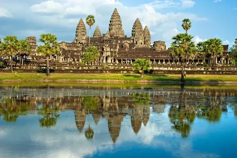 Explore Angkor Wat