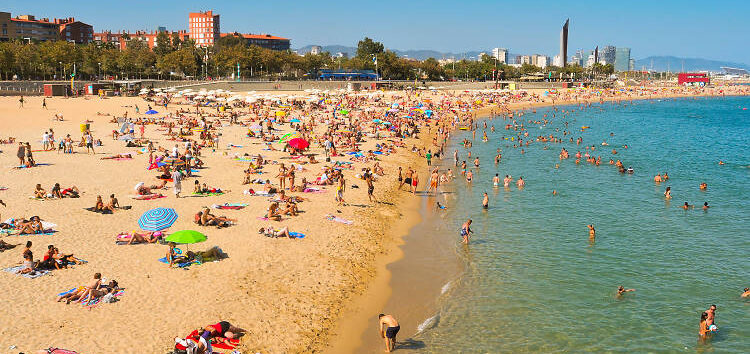 Barcelona beach arrival
