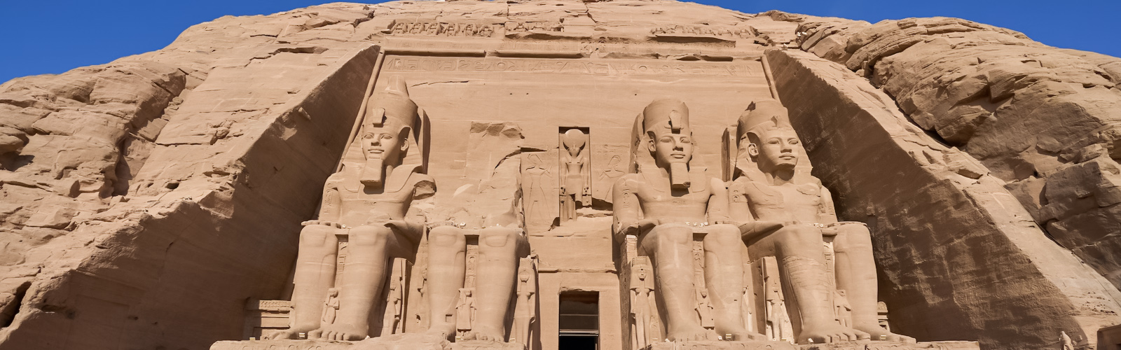 A Comprehensive Guide to Abu Simbel: Explore Egypt’s Hidden Gem (2023)