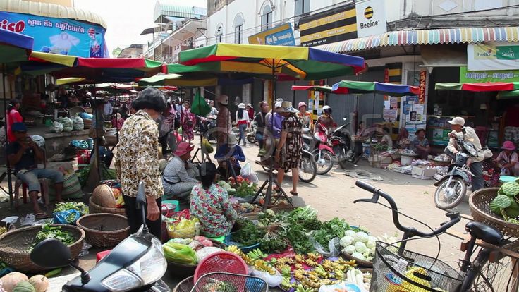 Experience the Traditional Kratie Market