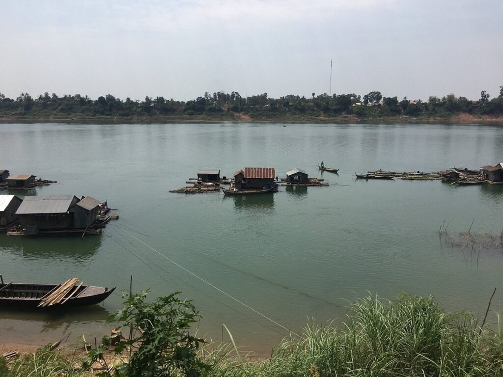 Take a Boat Trip to Koh Trong Island