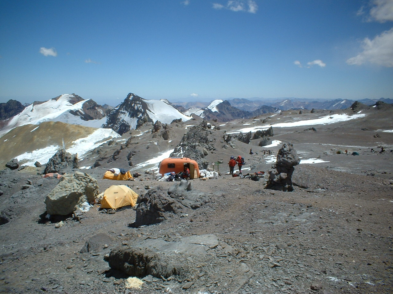 Aconcagua Day 11, MOVE TO CAMP 2 NIDO DE CONDORES 5,550M · SLEEP