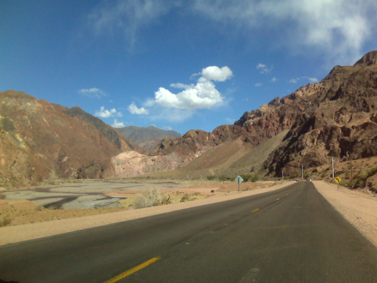 Aconcagua Day 2, TRANSFER TO PUENTE DEL INCA 2,700M