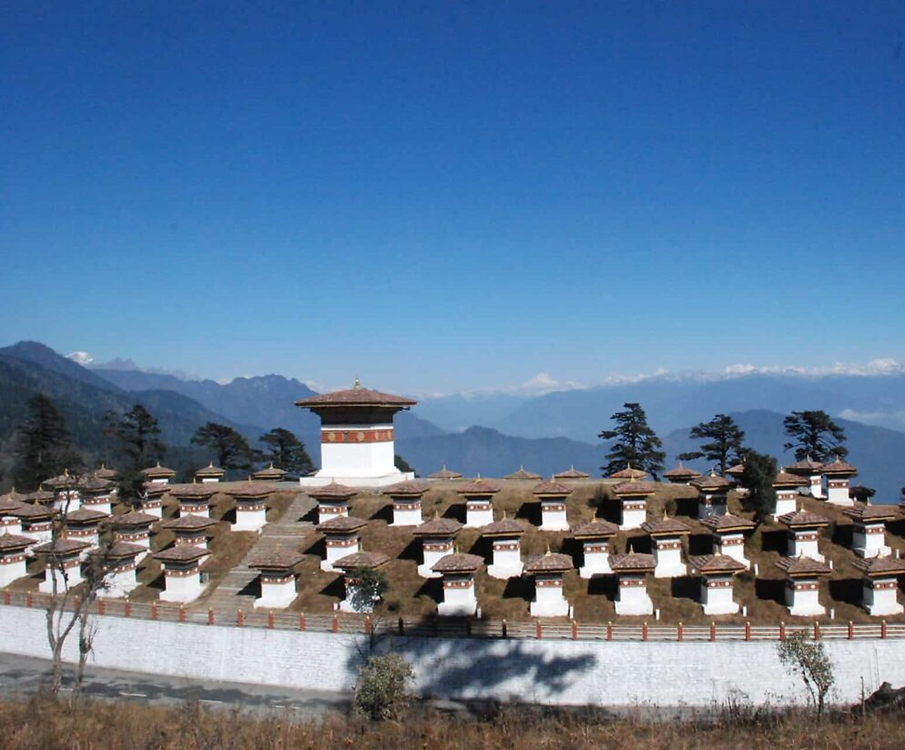 108 Dochula Chortens · Bhutan