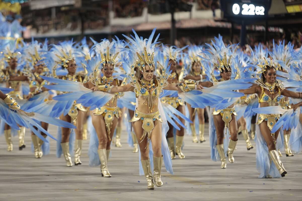 Samba parade Portela