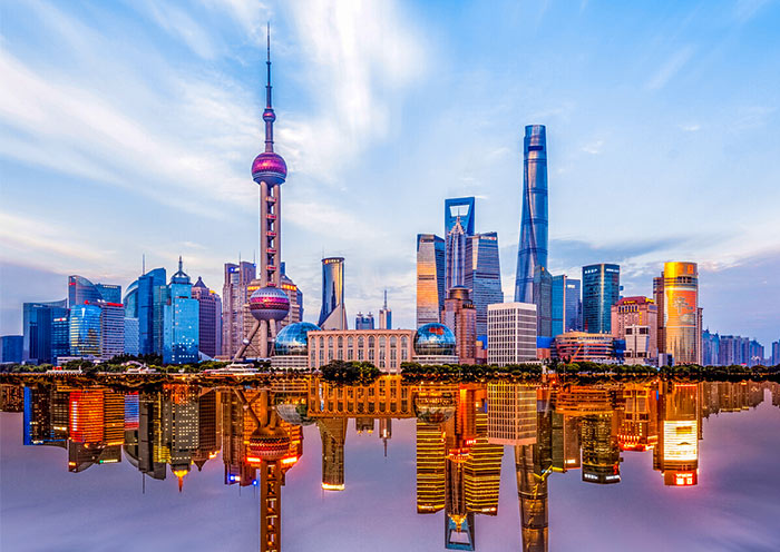 China, Day 8: HELLO, SHANGHAI – NEON, SKYLINE (photo 2 of 2)