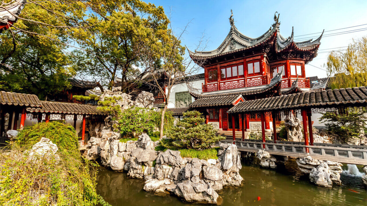China, Day 9: ZEN GARDENS, DUMPLINGS & TECH CITY FLEX (photo 3 of 3)