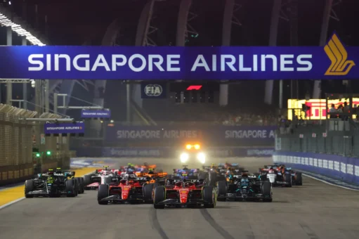 Singapore F1 night race start at Marina Bay