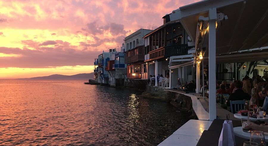 Mykonos bar