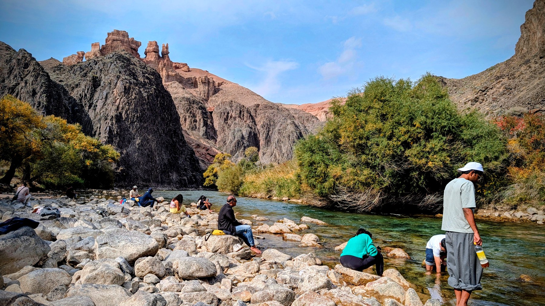 Down in the Charyn riverbed by the water
