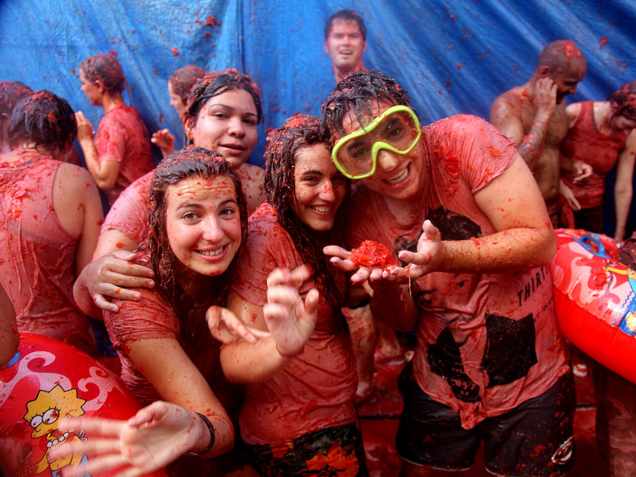 La Tomatina travel scene