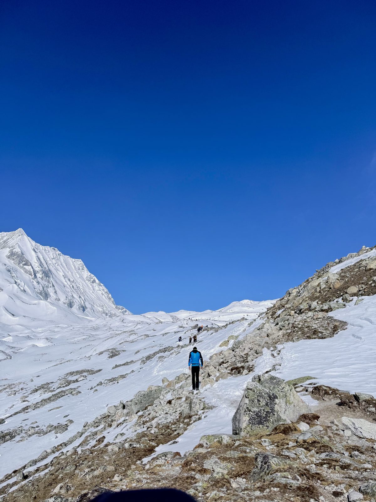 Climbing toward Larkya La