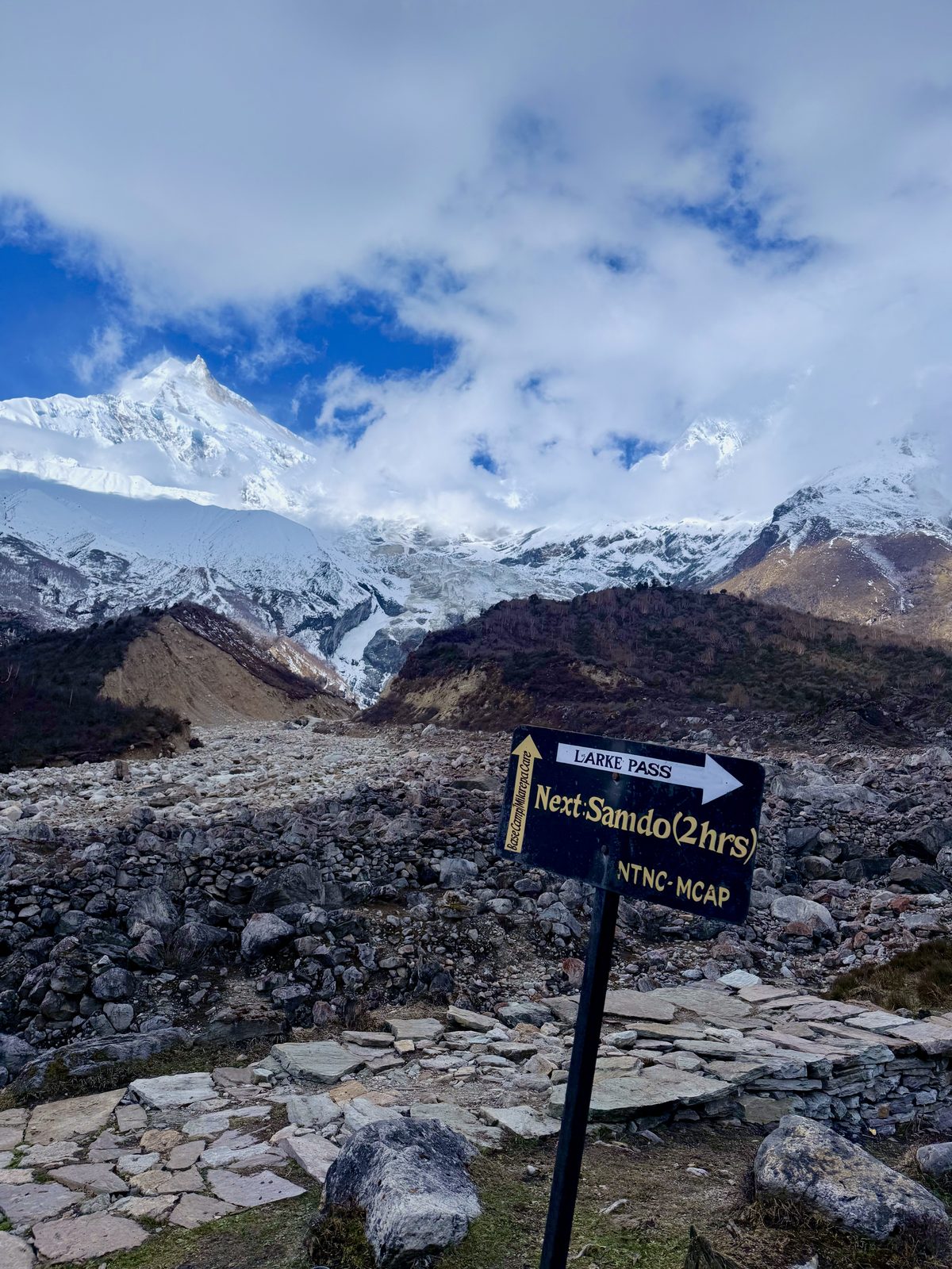 Pungin Gompa lookout