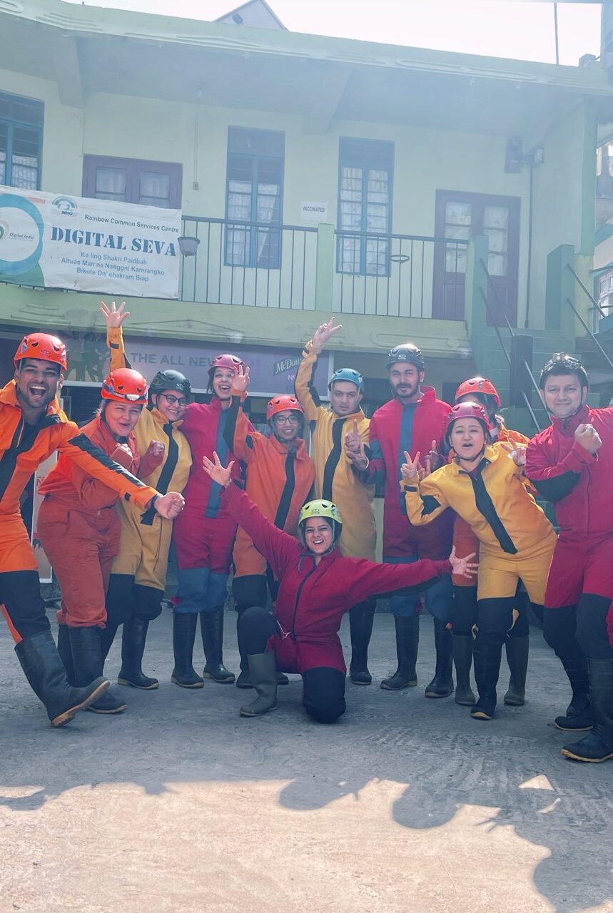 Meghalaya, Day 5: CAVING : THIS IS THE MAIN REASON THIS IS ONE OF THE BEST MEGHALAYA GROUP TRIPS (photo 3 of 4)
