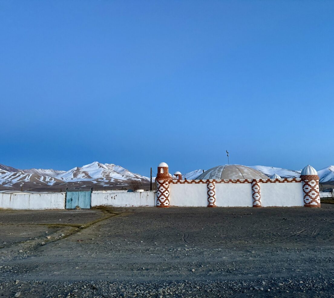 Day 10, MURGHAB → KARAKUL → SARY TASH (470KM, 8-
