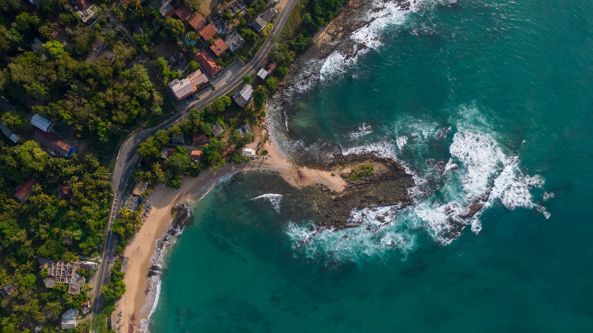 Hiriketiya horseshoe bay