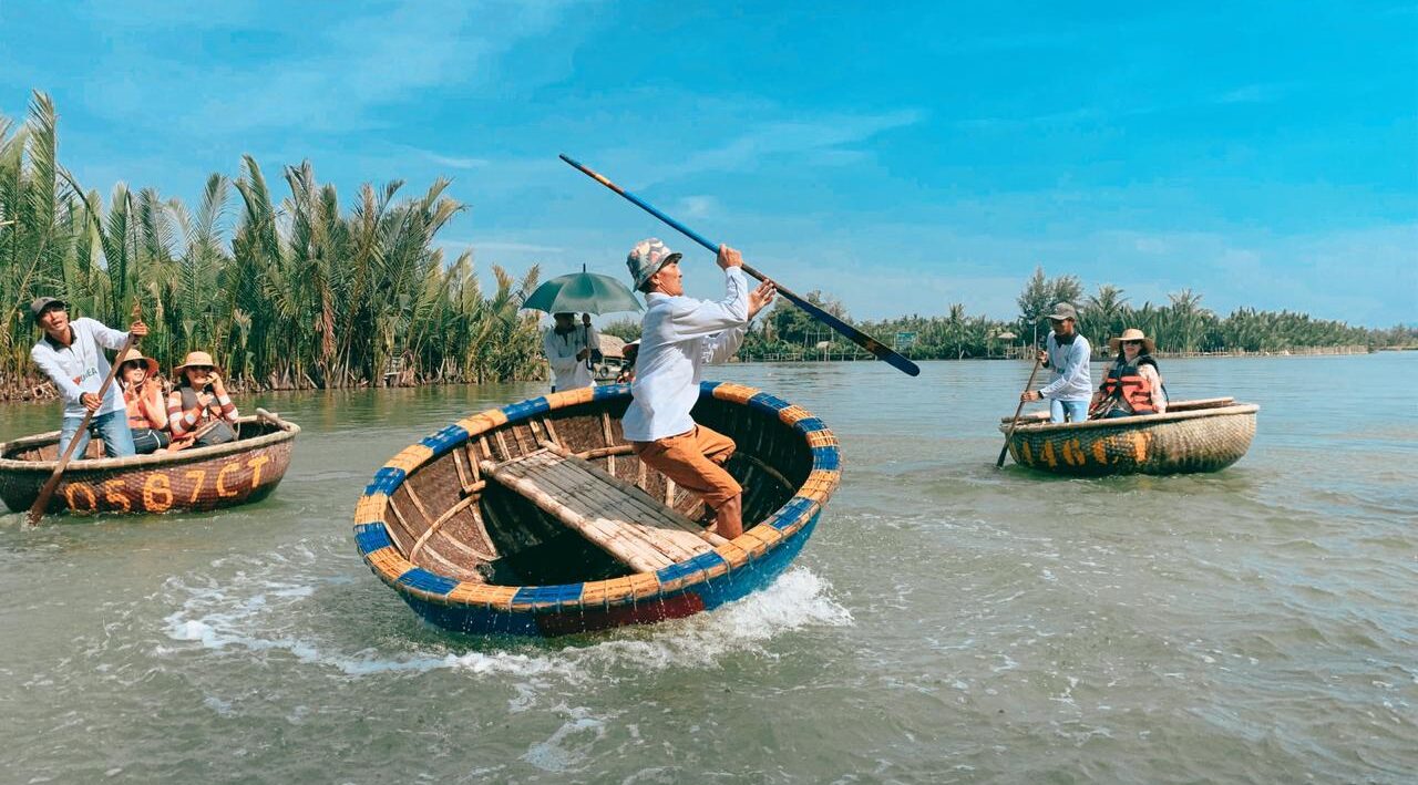 Basket boat Hoi An