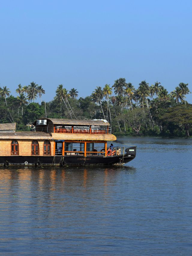 Top 7 Tourist Attractions in Alleppey