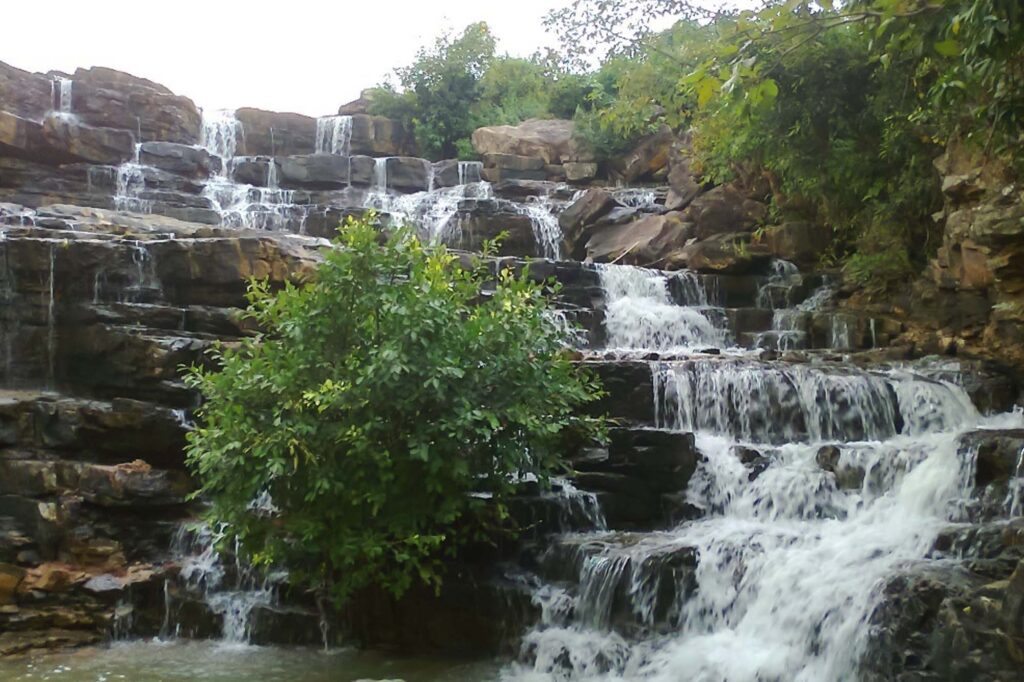 Phek Waterfall