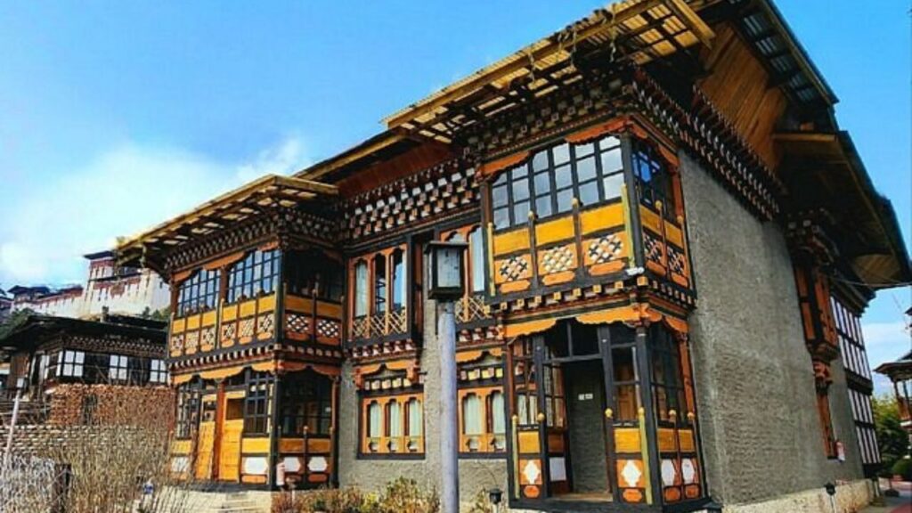 Best Hotels in Jakar