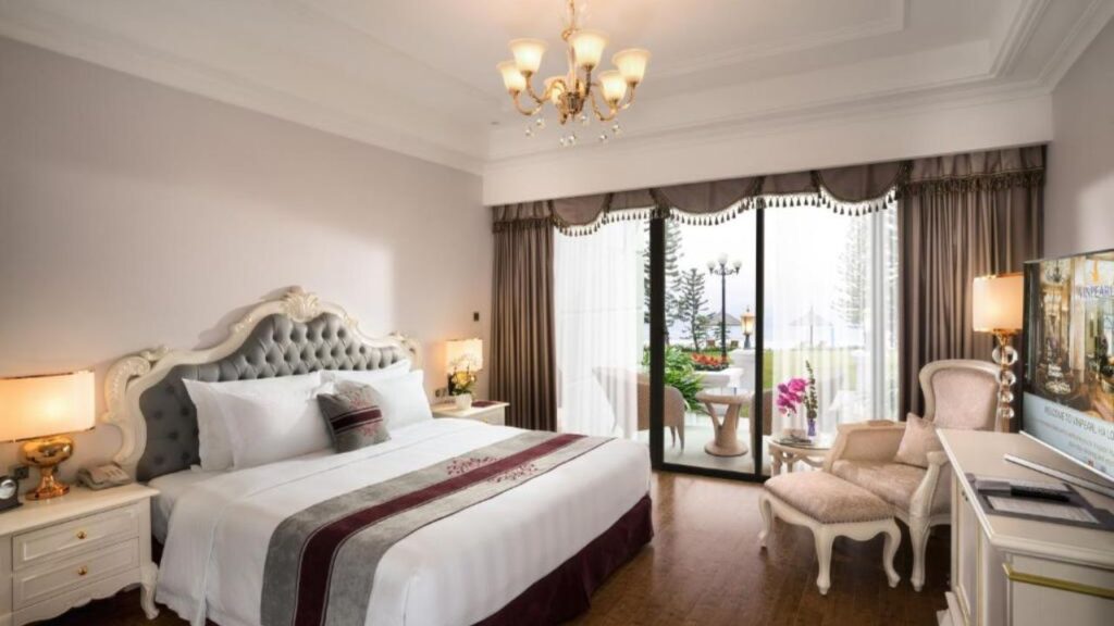 Vinpearl Resort Spa HaLong Best Luxury Hotels in Ha Long Bay,Best Luxury Hotels in HaLong Bay,luxury hotel in Halong Bay