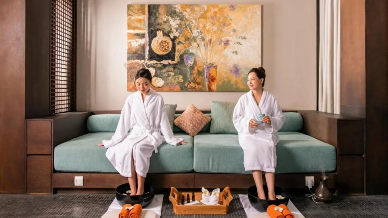 best spa hotels in HaLong Bay