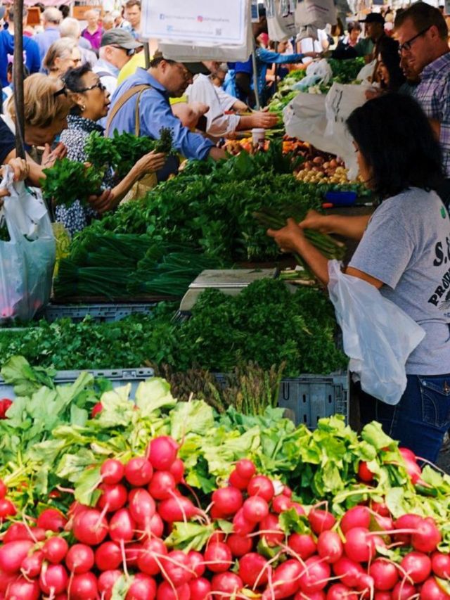 7 Best Farmers Markets in California