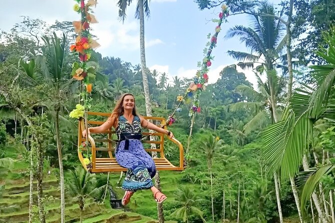 Jungle Swing: Swoop Through Bali's Luscious Forests