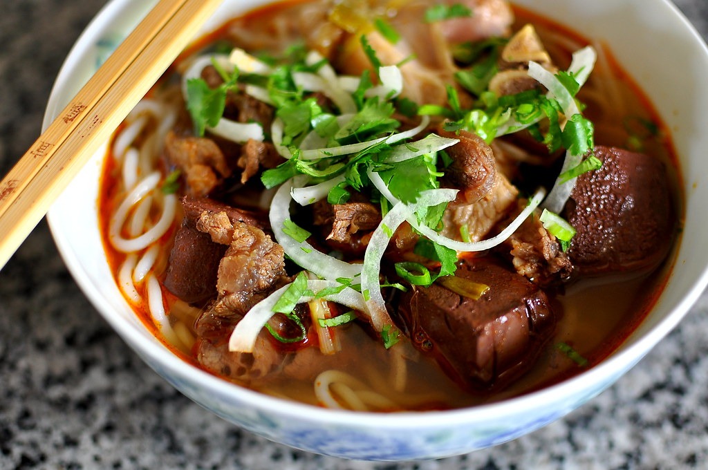 Bun bo Hue (Spicy Beef Noodle Soup)
