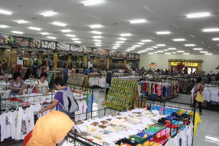 Krisna Bali Souvenir Shop: One-Stop Shop for Affordable Balinese Gifts