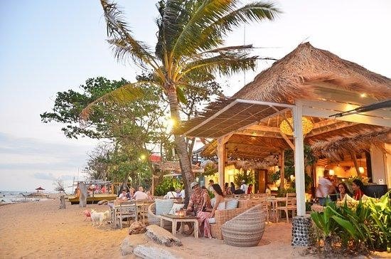 Beachside Bars and Restaurants