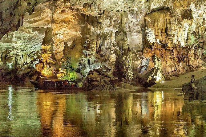 Explore The Underground Caves In Phong Nha-Ke Bang National Park