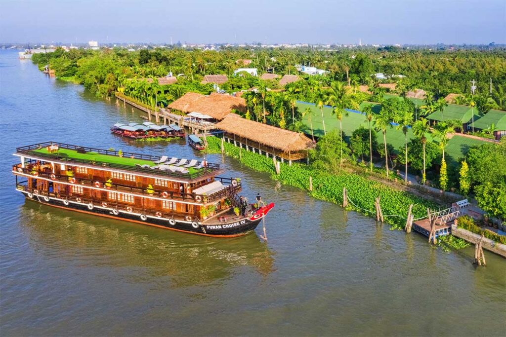 Cruise The Mekong Delta