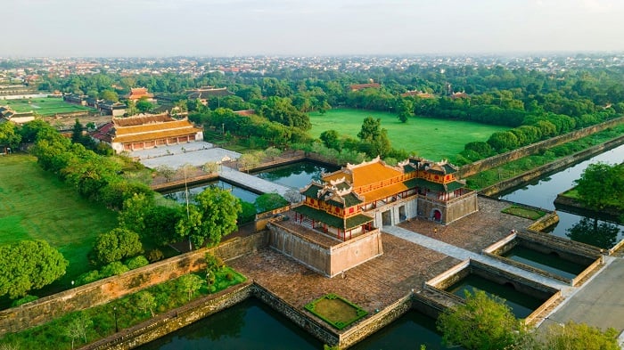 Explore The Imperial City Of Hue