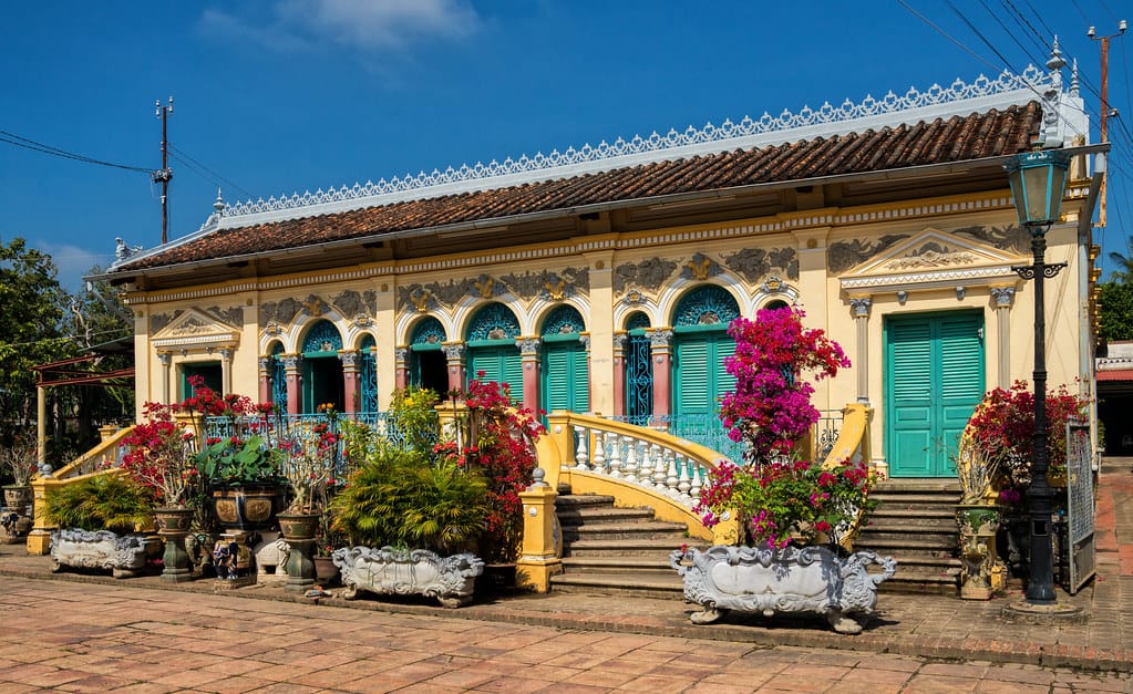 Admire the Architecture of Binh Thu Ancient House