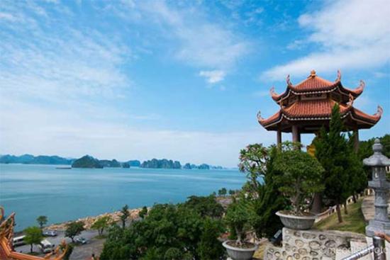 Enjoy the View from Cai Bau Pagoda
