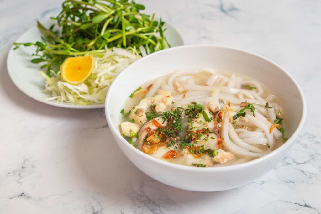 Banh canh (Thick Noodle Soup)