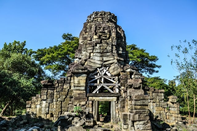 Explore the Ancient City of Banteay Chhmar