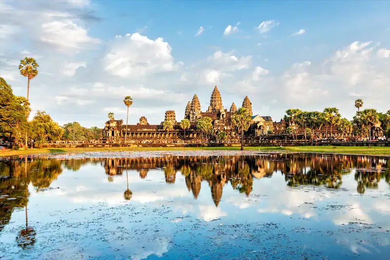 Explore the Temples of Angkor