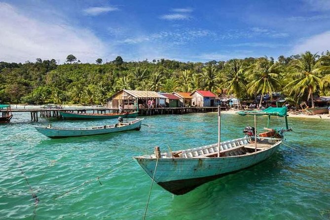 Take A Boat Tour To Discover Hidden Coves And Snorkeling Spots