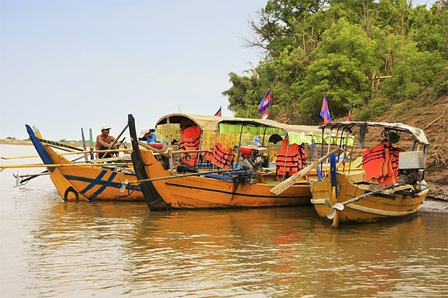 Take a Boat Trip Along the Mekong River
