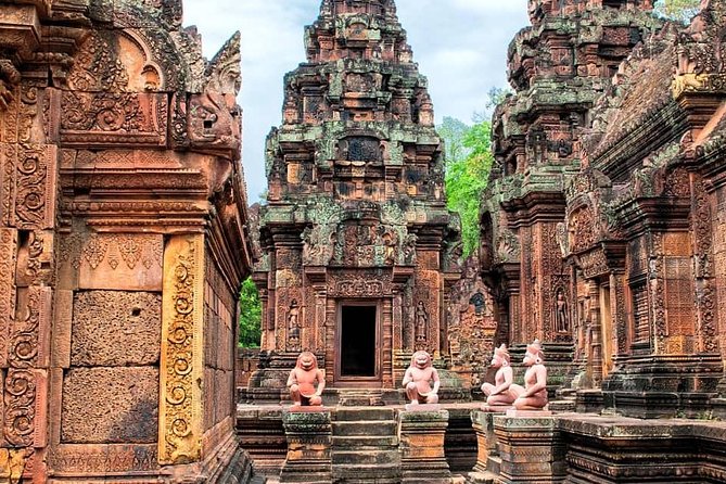 Discover the Banteay Srei Temple
