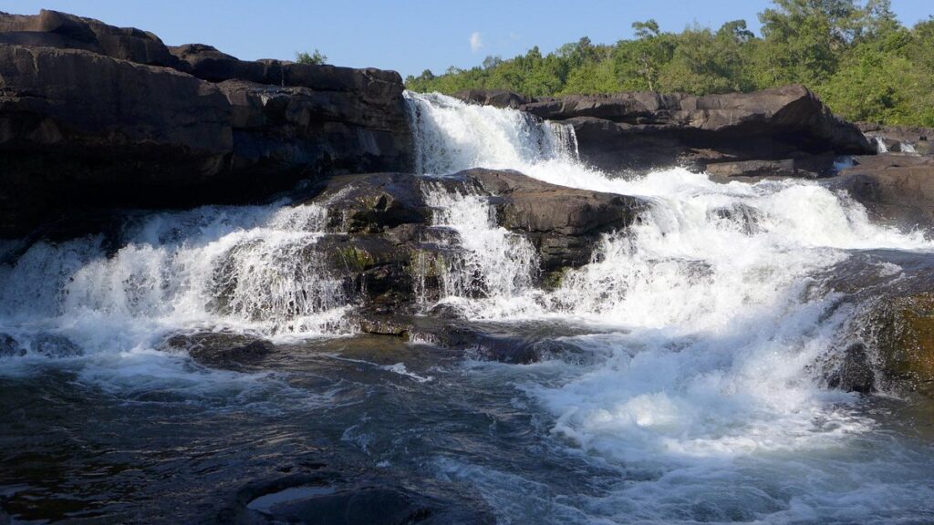 Explore Tatai Waterfall