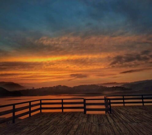 Umiam lake sunset-Best meghalaya group trips