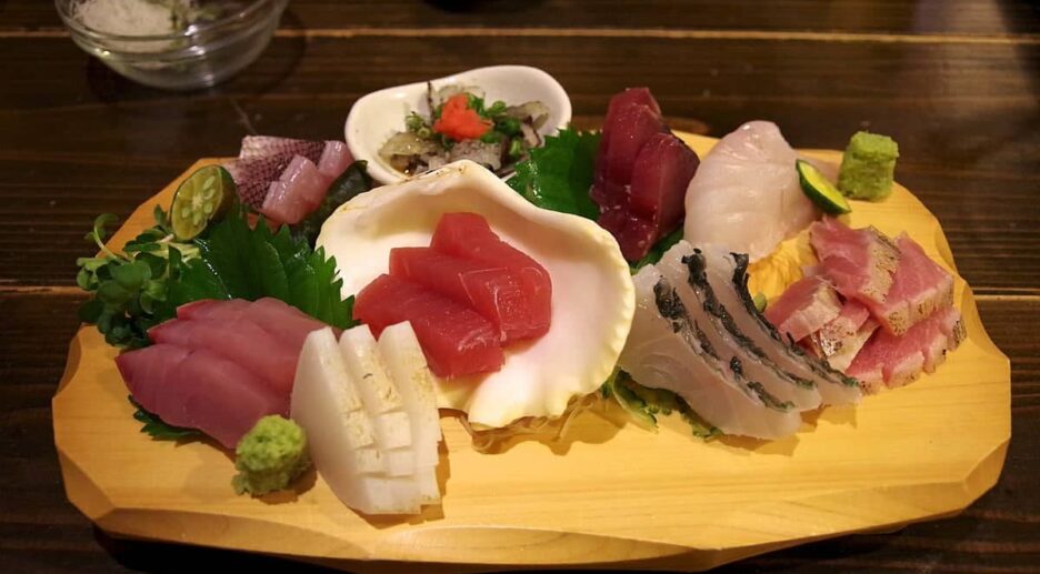 BEST TRADITIONAL JAPANESE FOODS AND DISHES,TRADITIONAL JAPANESE FOODS,JAPANESE FOODS AND DISHES,JAPANESE FOODS