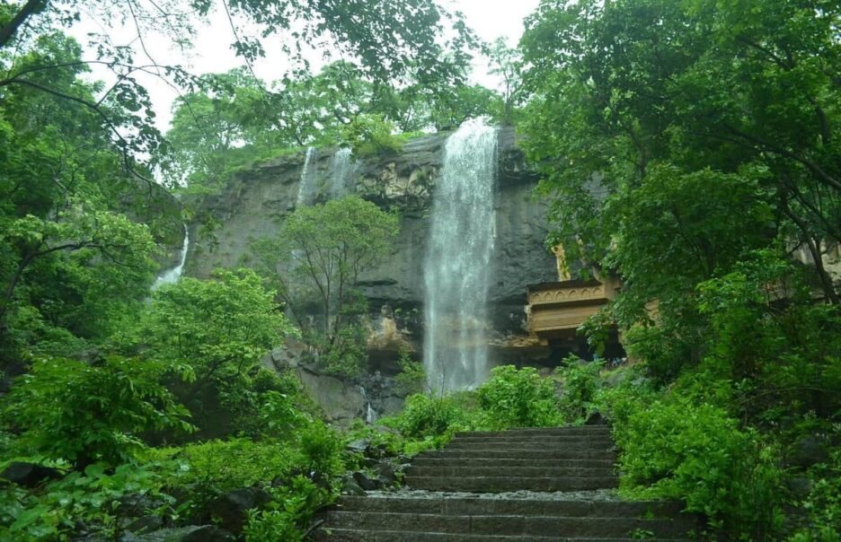 Waterfalls near mumbai 17 picturesque waterfalls near mumbai (within 200km)